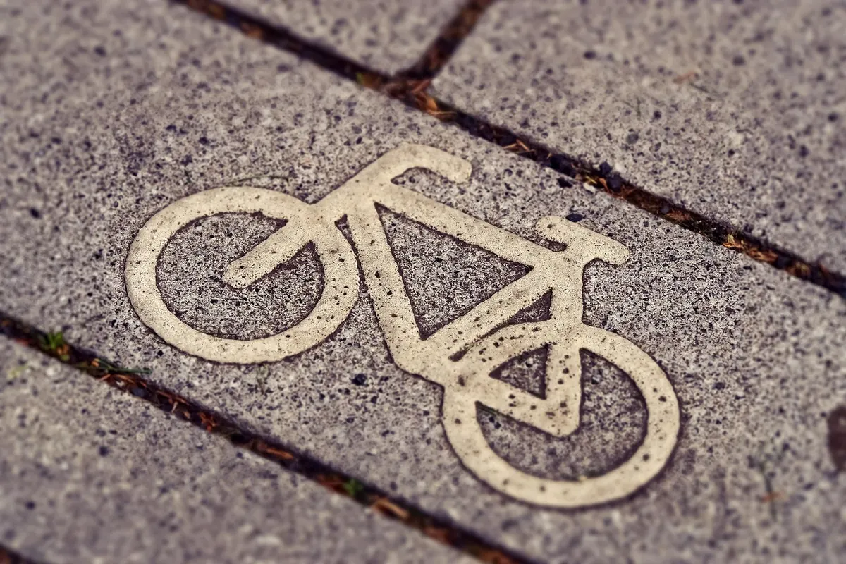 Oakley Commuter Guide: Driving vs. Biking vs. Public Transit Compared